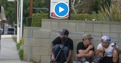 These thieves come face to face with Instant Karma and it is absolutely glorious to watch.